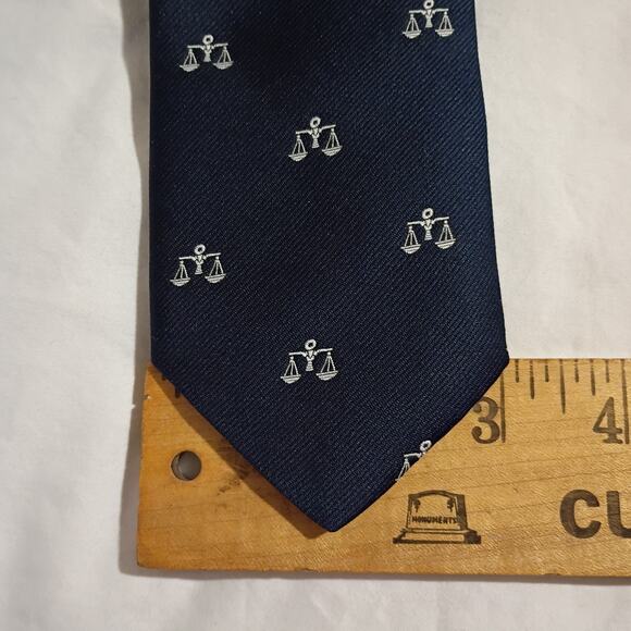 Vintage Renleigh SCALES OF JUSTICE MADE IN USA Navy Tie Classic Lawyer - Picture 6 of 6